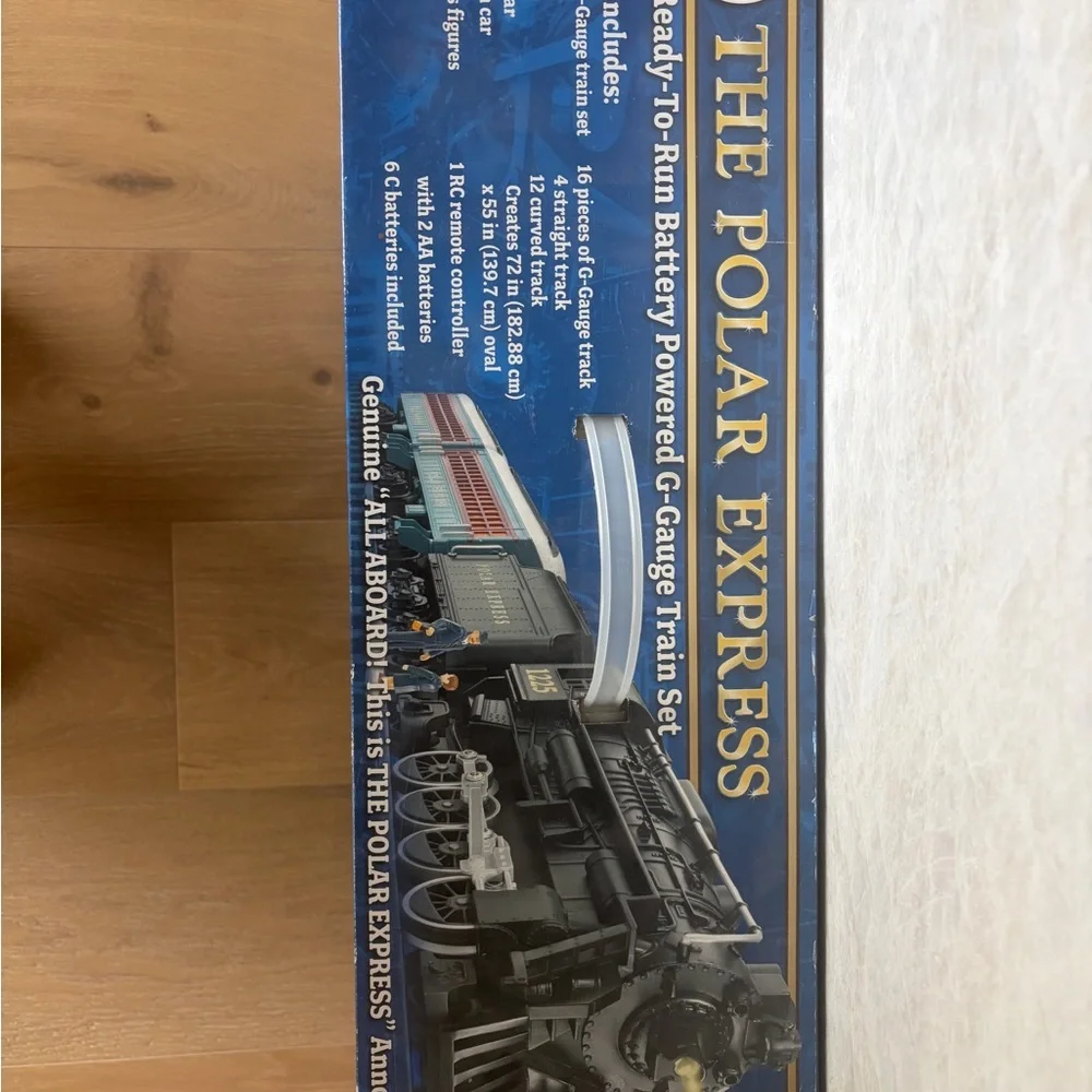 Lionel Polar Express G-Gauge Train Set, Like New with box